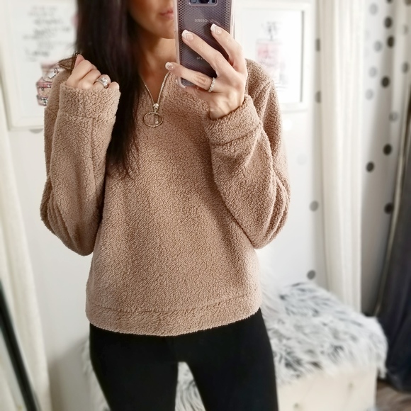 Sweaters - 🎈Taupe Sherpa Pullover Half Zip Up Jacket